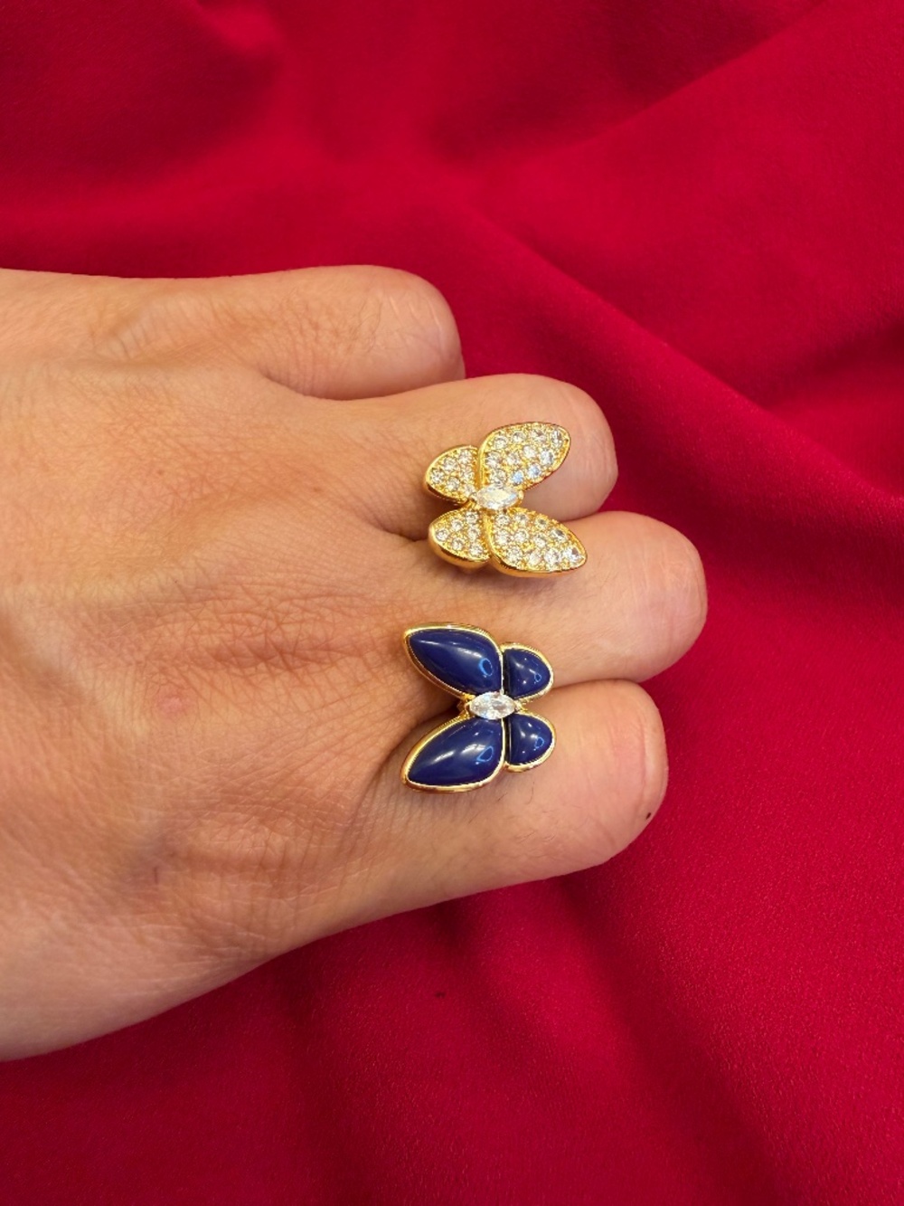 Double Butterfly ring - Blue enamel and diamonds